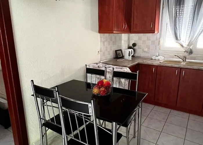 Pola Appartamento Nea Skioni