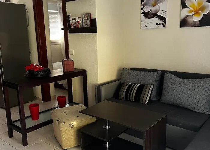 Pola Appartamento Nea Skioni