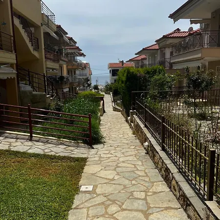 Pola Nea Skioni