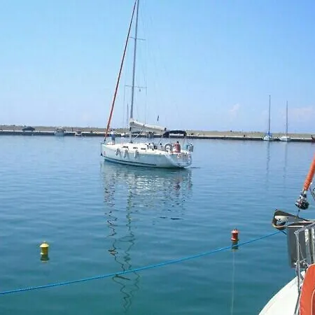 Pola Apartmán Nea Skioni